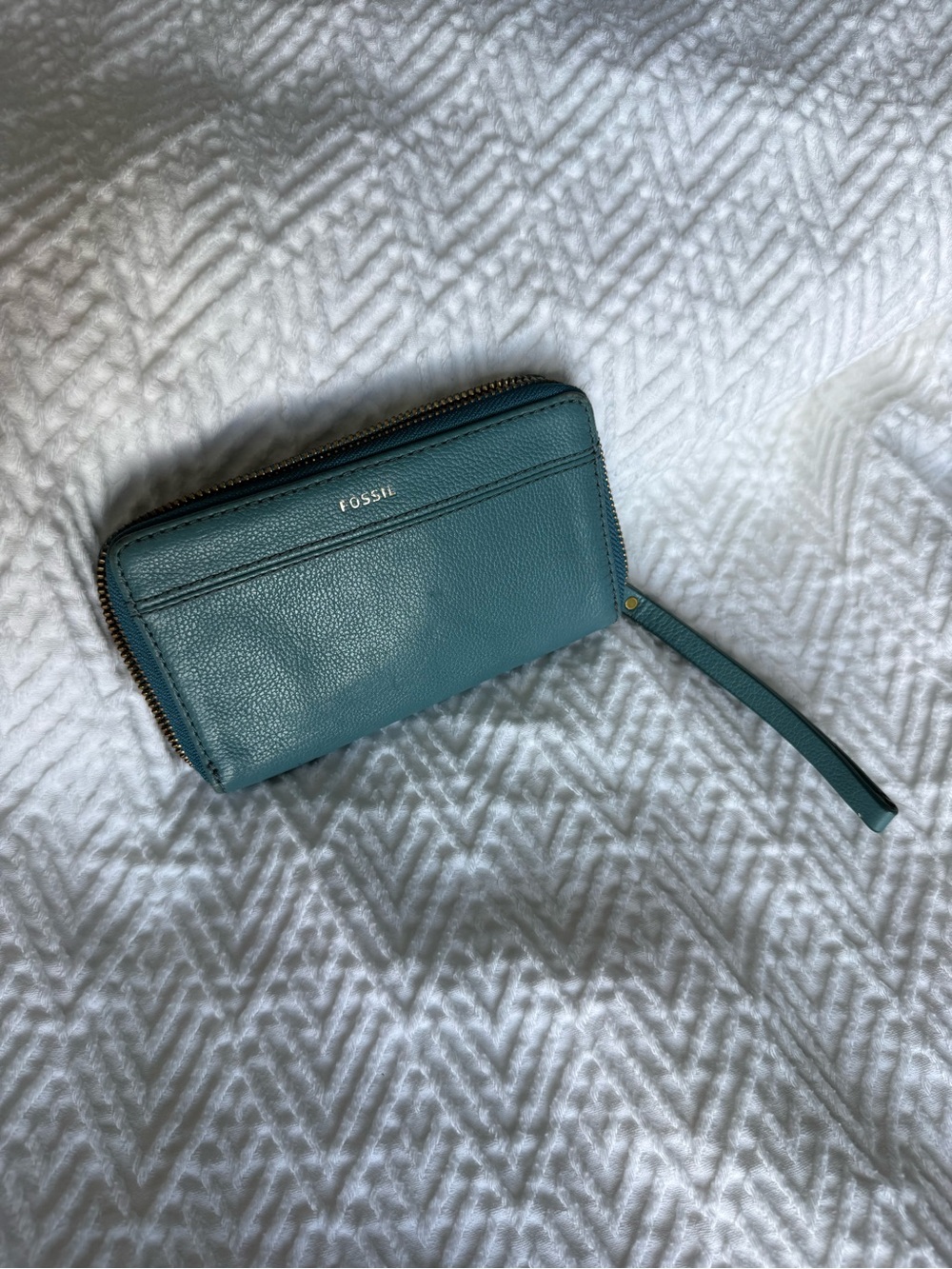 Fossil Teal Leather Zip Wristlet Wallet